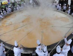 Ankara'da 100 bin yumurtalık dev omlet