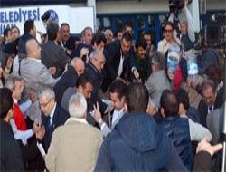 CHP'lilere ‘su' dayağı