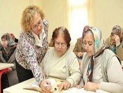 Yüzlerce öğretmenle okuma seferberliği