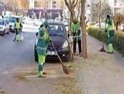 Sokaklar yıkanıyor
