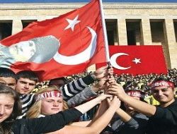 Özlemle anıyoruz