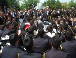 Ankara Polis Koleji'nde mezuniyet sevinci