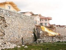 Site sakinlerinin duvar isyanı