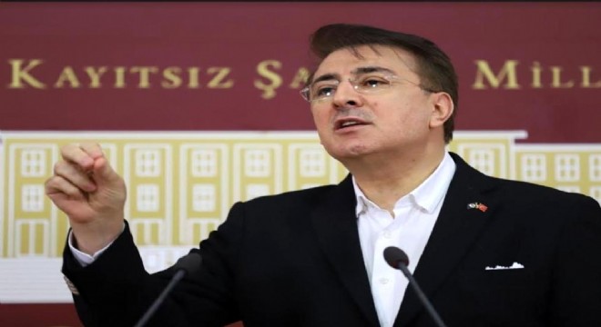 Aydemir'den Edebiyat Dünyası'nın Dervişine vefa
