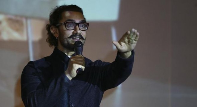 Bollywood'un yıldızı hayranlarıyla buluştu