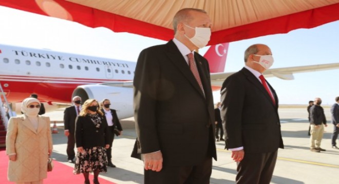Cumhurbaşkanı Erdoğan, KKTC'de 15 Kasım Cumhuriyet Bayramı Töreni'ne katıldı