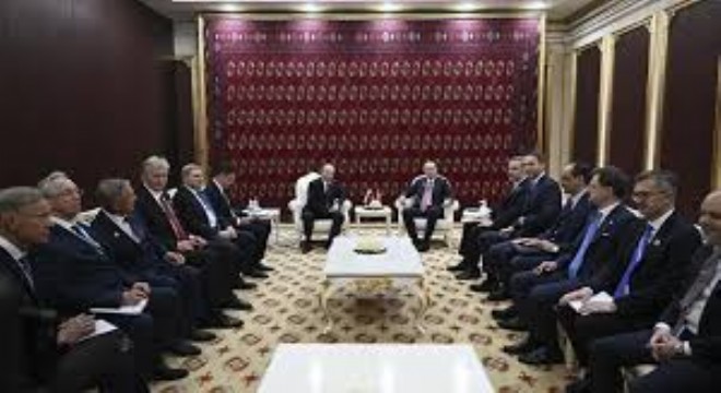 Erdoğan, Aşkabat'ta Putin, Berdimuhamedov ve Şerif ile Görüştü