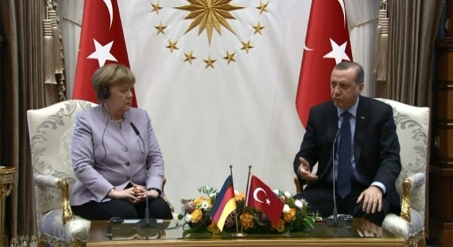 Merkel 'İslamist terör' deyince Erdoğan'dan tepki gördü