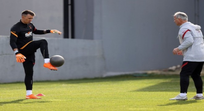 Muslera'dan ormanların tekrar yeşermesine destek
