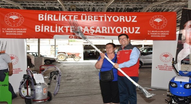Muğla'da üreticiye ekipman desteği