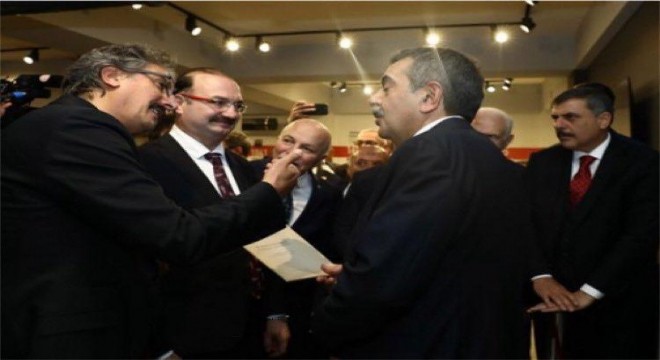Uluslararası Sanatçılar Platformu'ndan Bakan Tekin'e Destek: